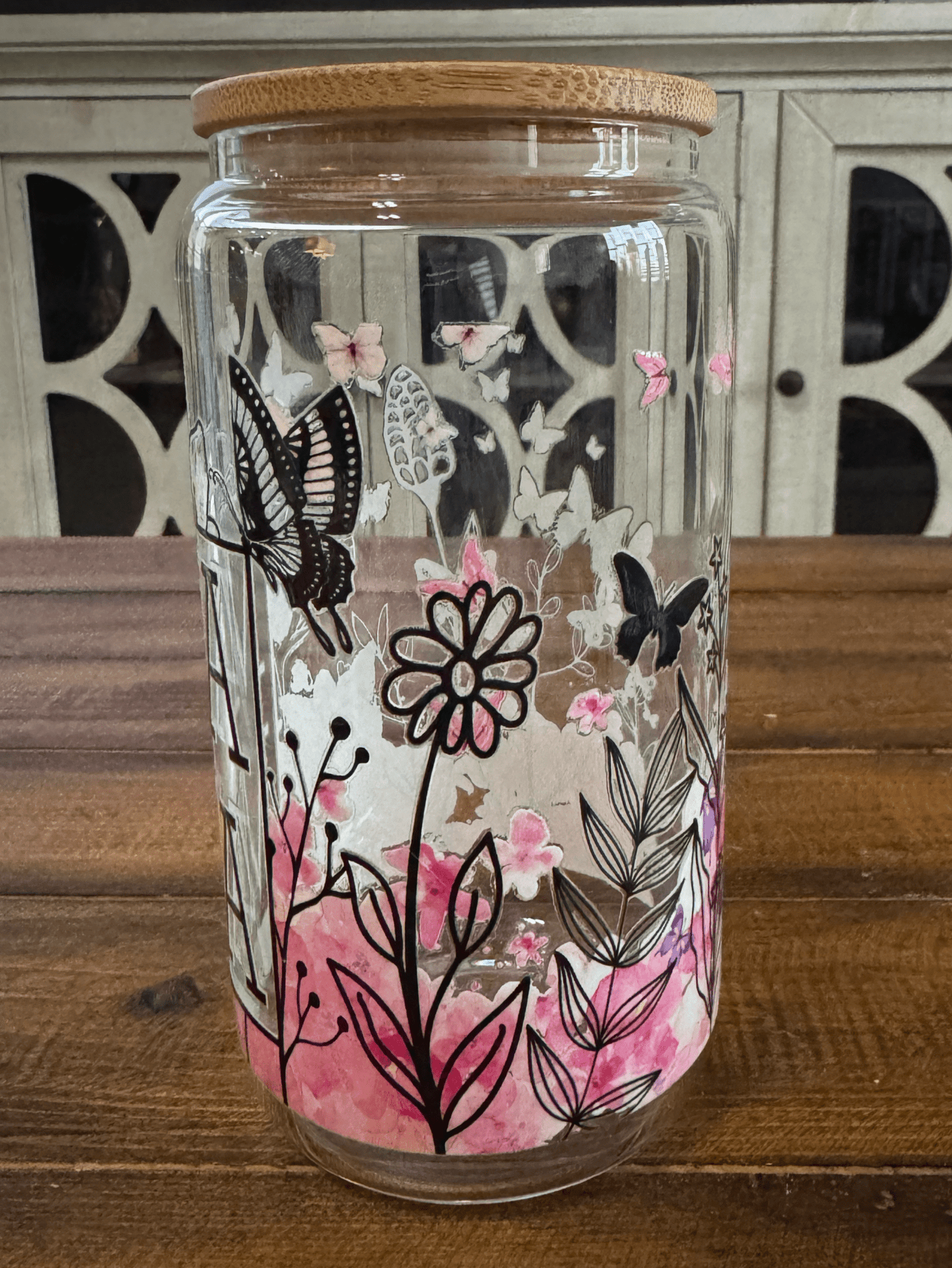 16oz Mama Pink Butterfly Glass Can - Daydream Design Store - Physical